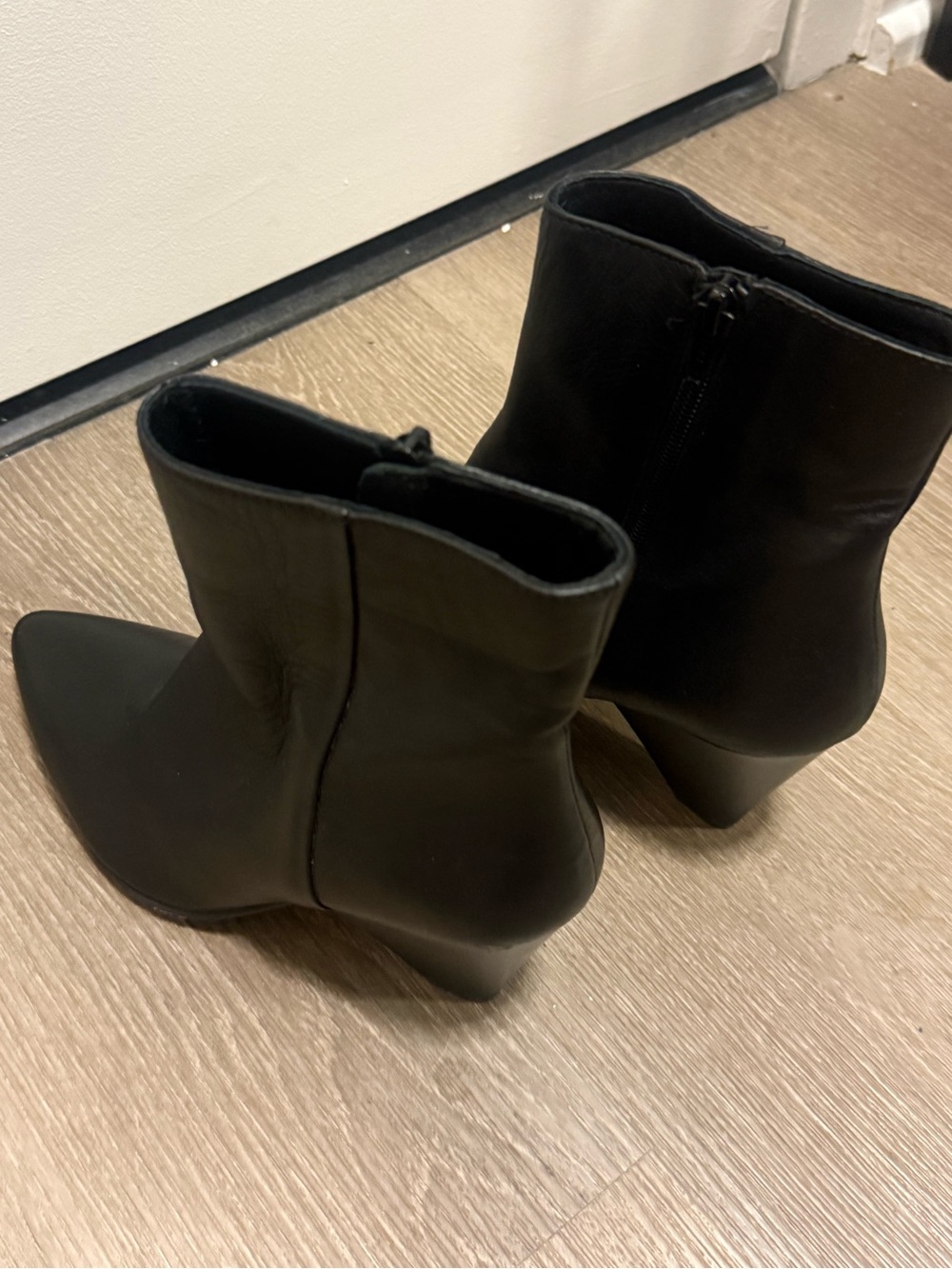 MARCELLA | Classic Black Leather Pointed Ankle Boots with Block Heel - Picture 2 of 7